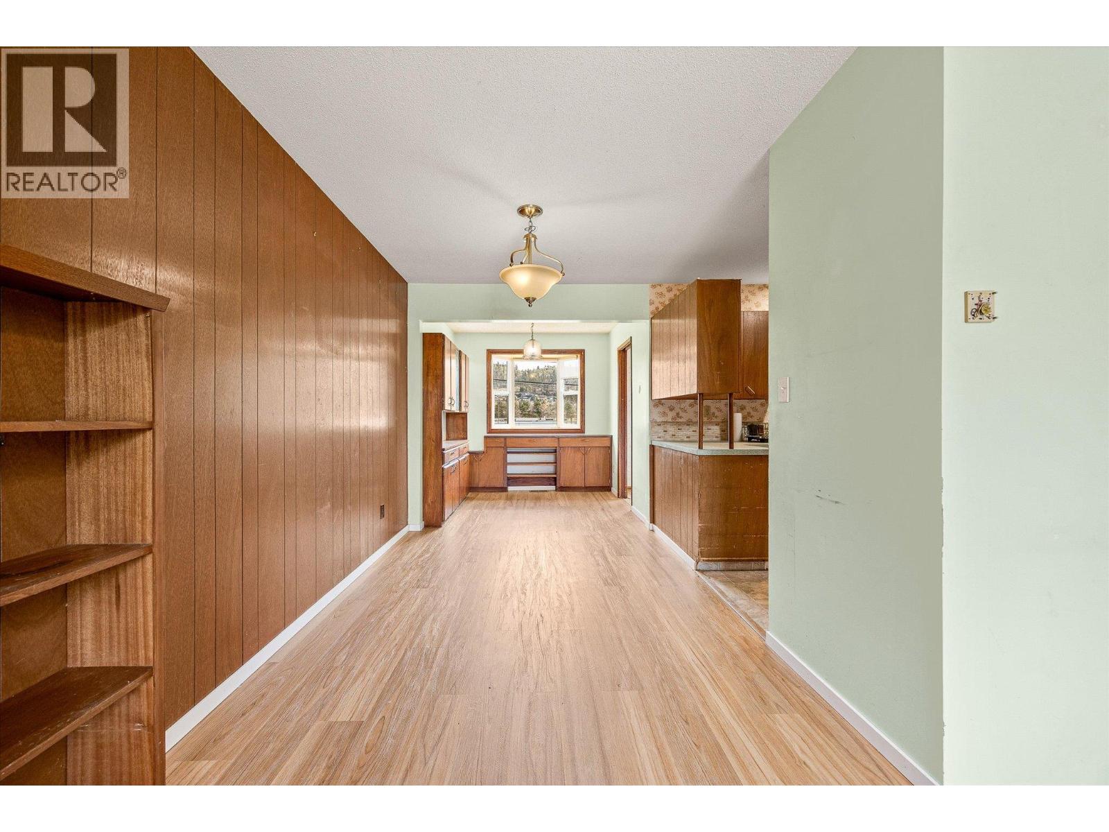 945 Kennedy Street, Kelowna, British Columbia  V1Y 4E9 - Photo 11 - 10383730