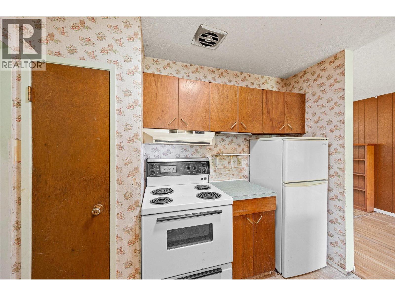 945 Kennedy Street, Kelowna, British Columbia  V1Y 4E9 - Photo 15 - 10383730