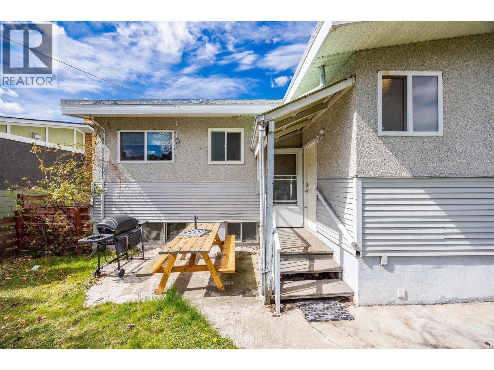 945 Kennedy Street, Kelowna, British Columbia  V1Y 4E9 - Photo 39 - 10383730