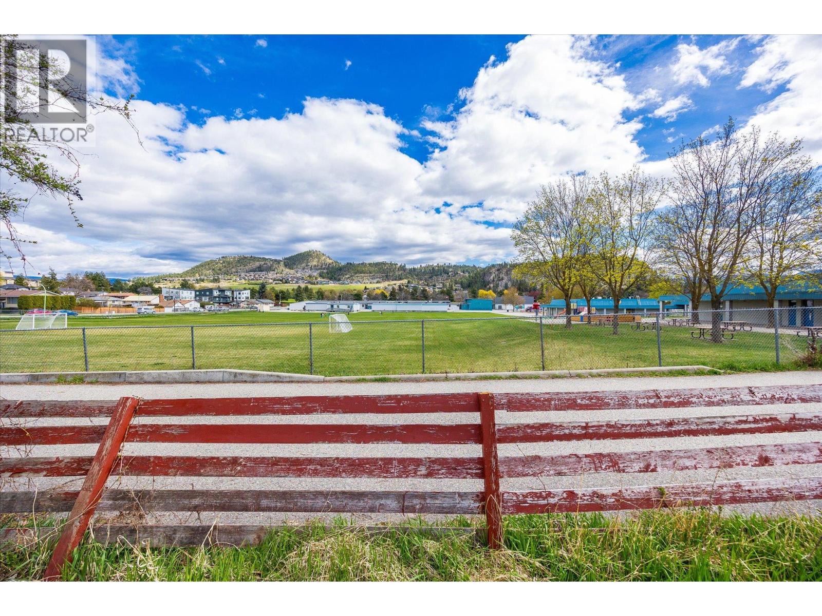 945 Kennedy Street, Kelowna, British Columbia  V1Y 4E9 - Photo 42 - 10383730