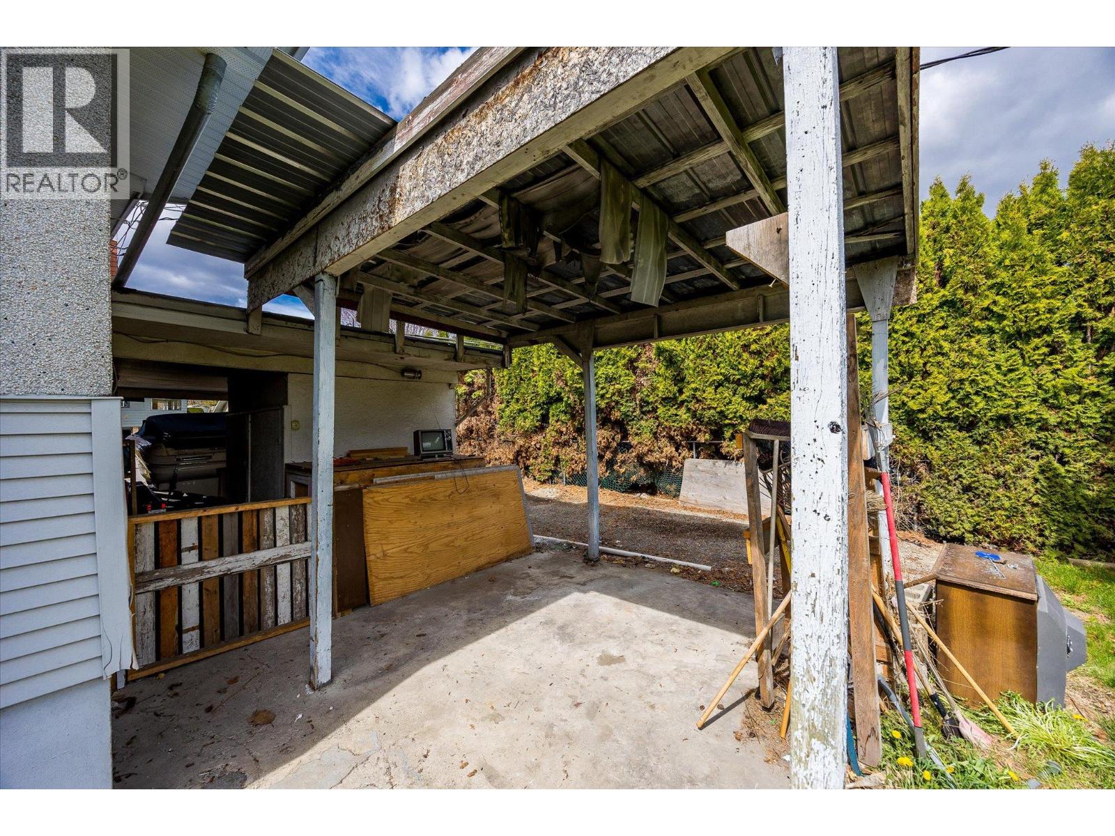 945 Kennedy Street, Kelowna, British Columbia  V1Y 4E9 - Photo 48 - 10383730