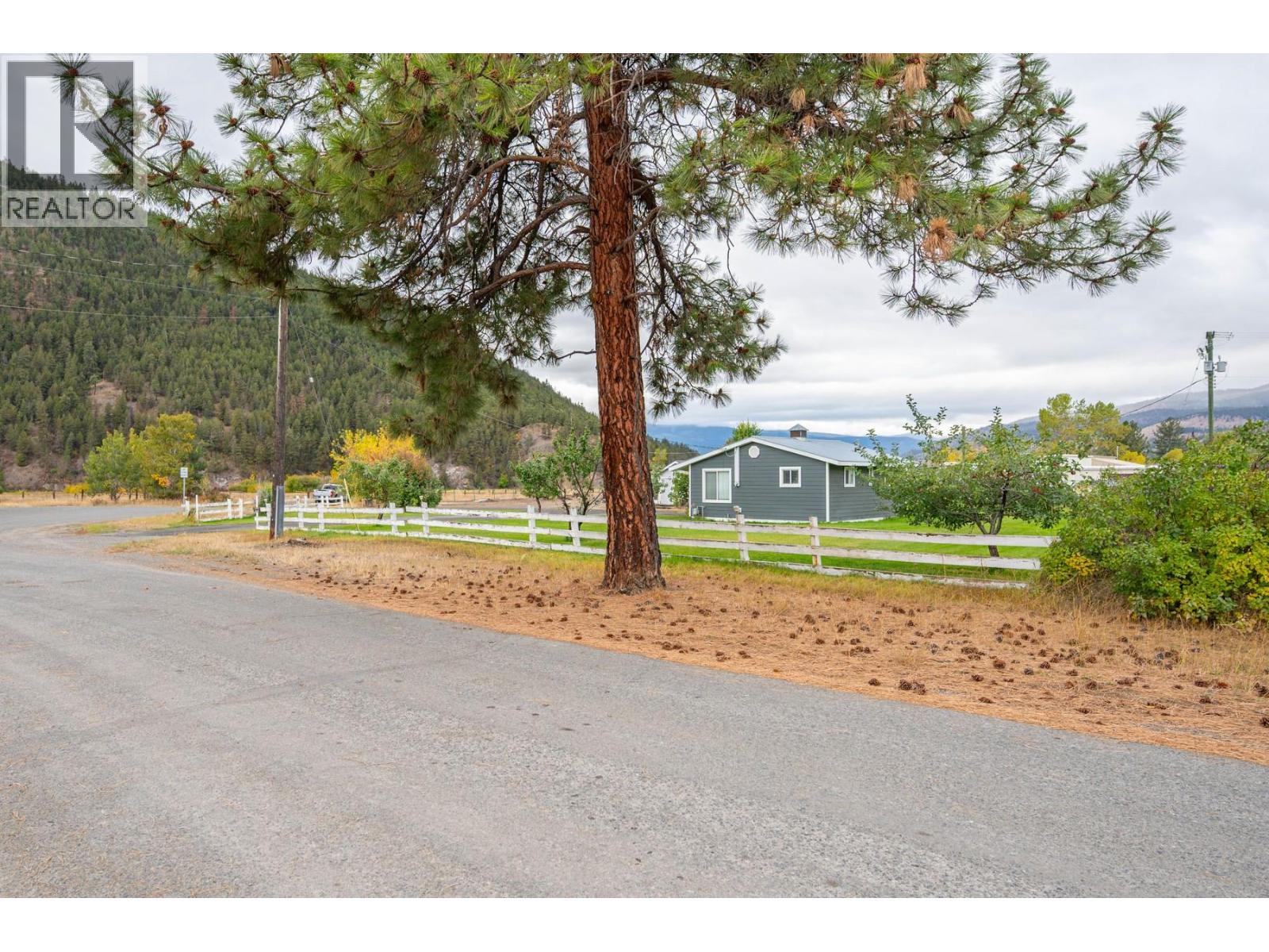 2205 Coyle Road, Merritt, British Columbia  V1K 1N4 - Photo 34 - 10384154