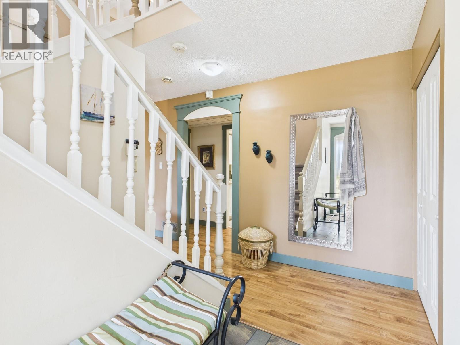 28 Finch Crescent, Osoyoos, British Columbia  V0H 1V1 - Photo 3 - 10384152