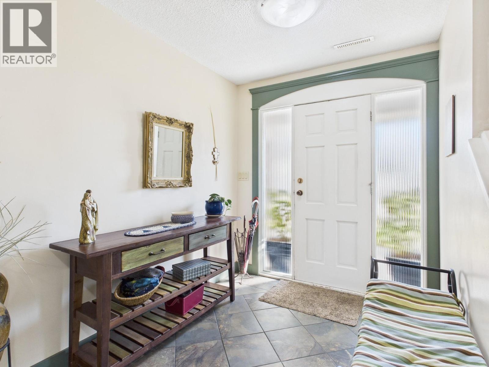 28 Finch Crescent, Osoyoos, British Columbia  V0H 1V1 - Photo 4 - 10384152