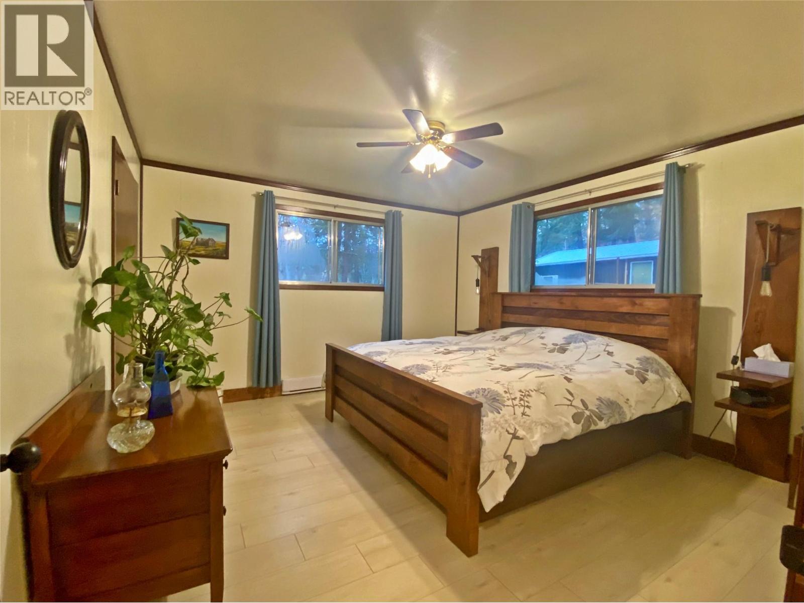 541 24 Highway, Little Fort, British Columbia  V0E 1C0 - Photo 16 - 10384174