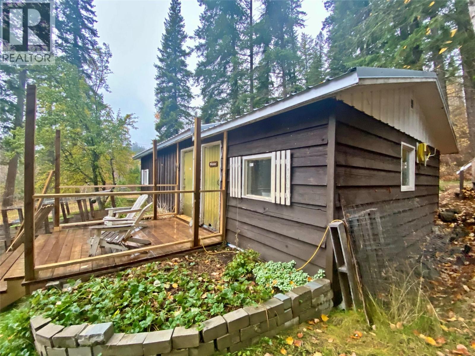 541 24 Highway, Little Fort, British Columbia  V0E 1C0 - Photo 43 - 10384174