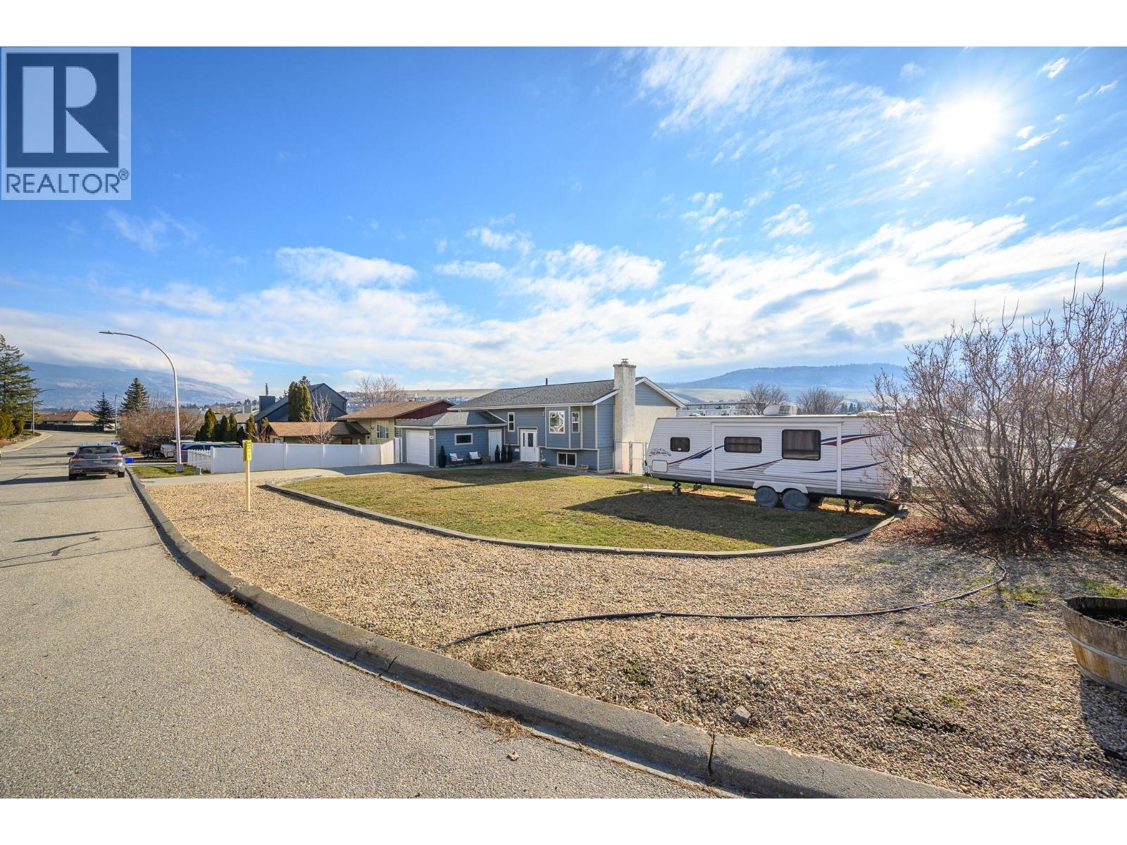 5608 Allenby Crescent, Vernon, British Columbia  V1T 8P8 - Photo 4 - 10375886