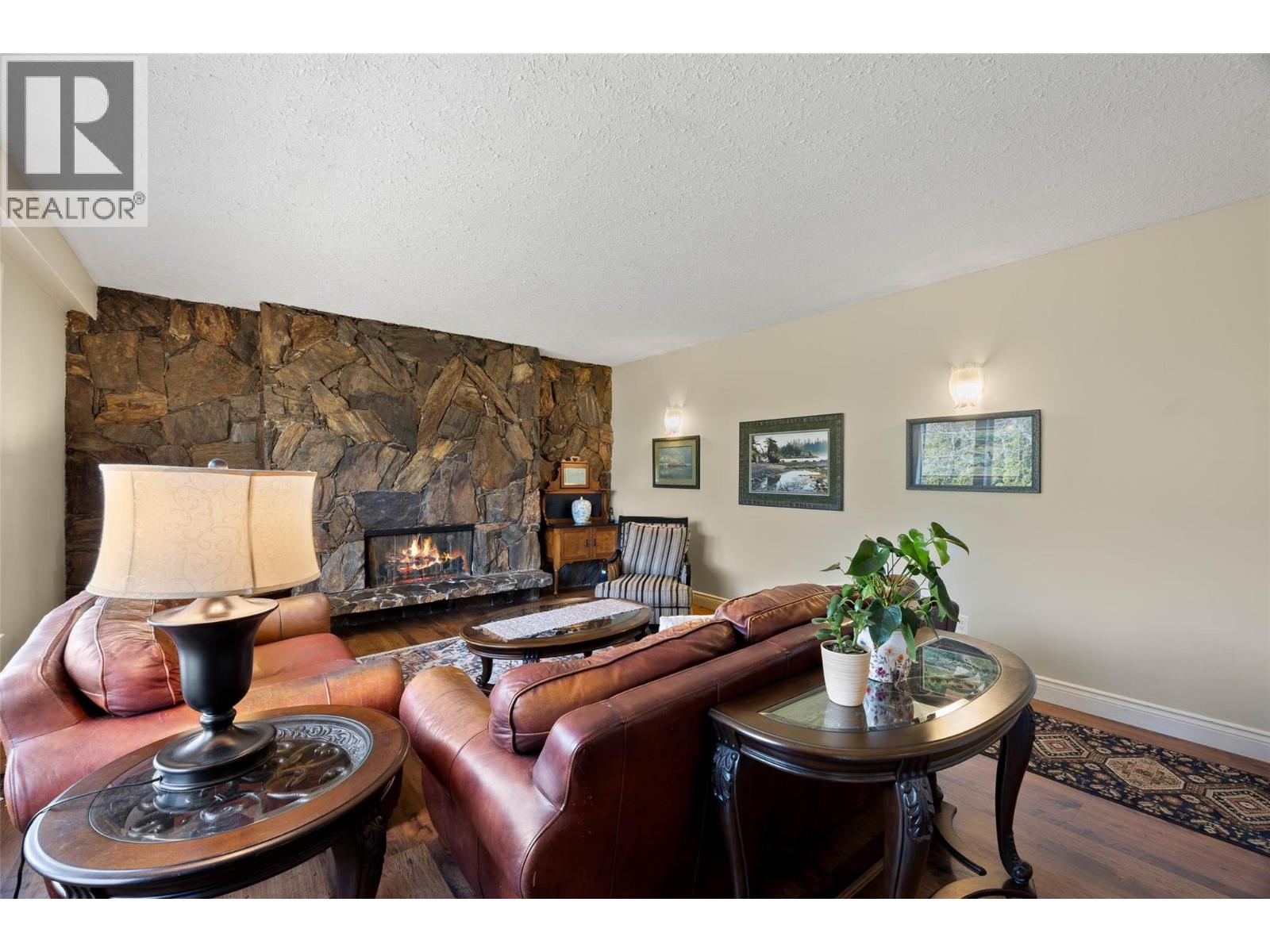 381 Mary Place, Kamloops, British Columbia  V2C 4Y5 - Photo 11 - 10384181