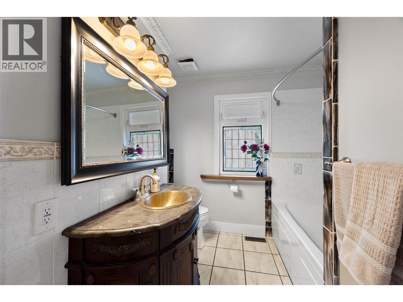 381 Mary Place, Kamloops, British Columbia  V2C 4Y5 - Photo 19 - 10384181