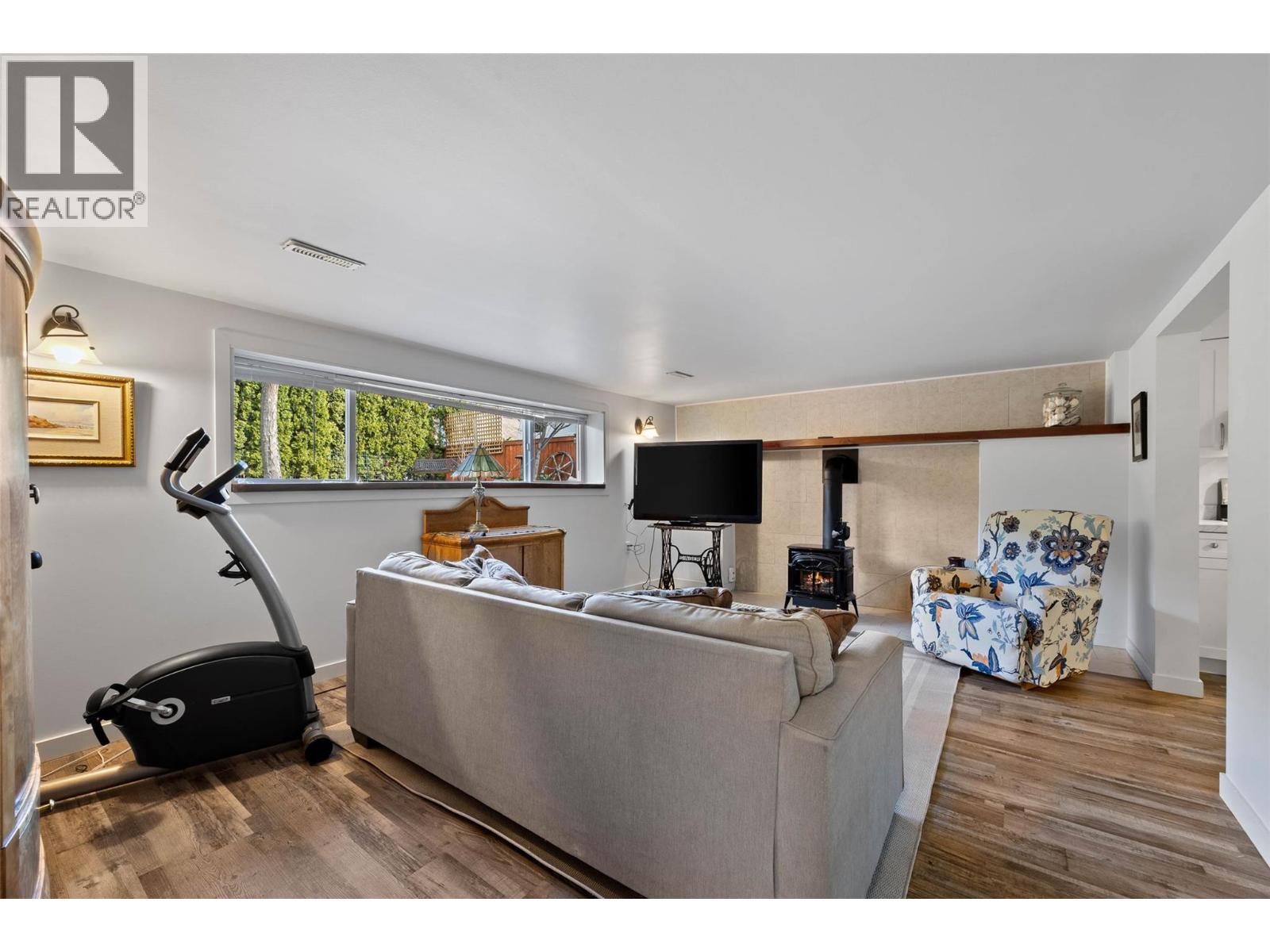 381 Mary Place, Kamloops, British Columbia  V2C 4Y5 - Photo 26 - 10384181