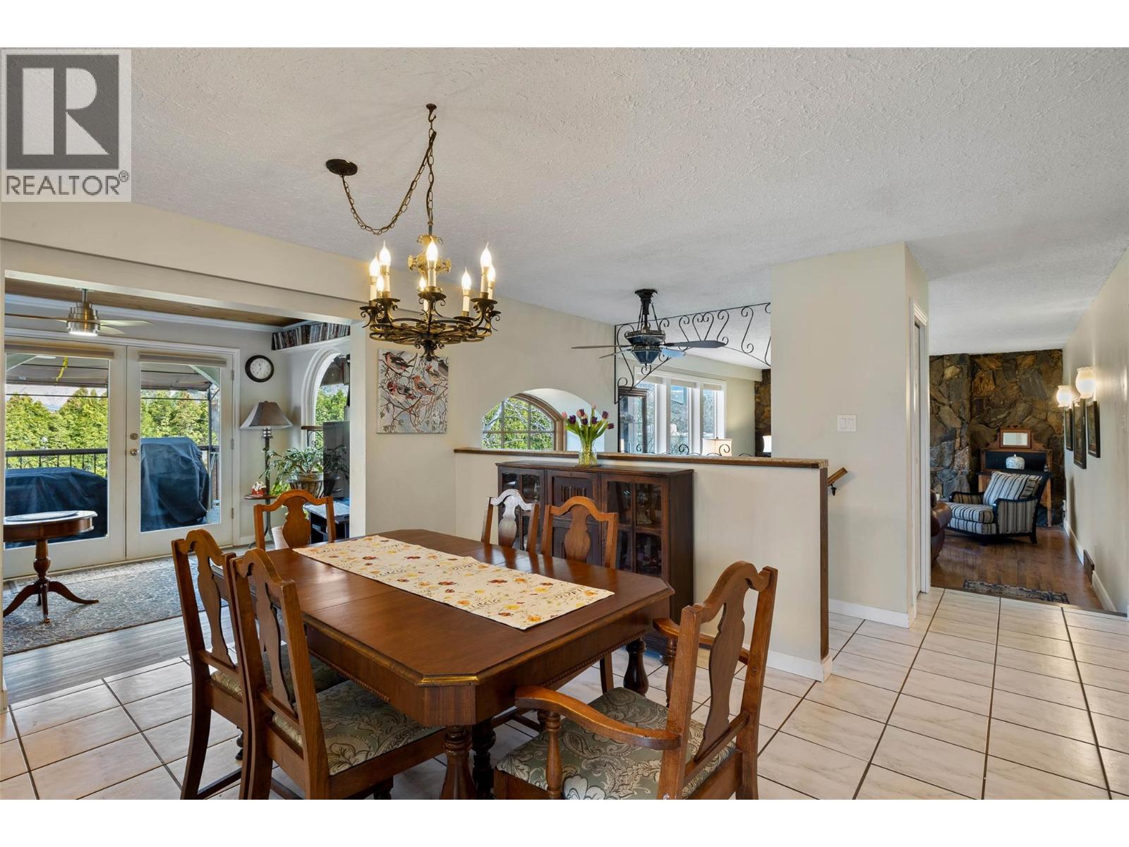 381 Mary Place, Kamloops, British Columbia  V2C 4Y5 - Photo 7 - 10384181