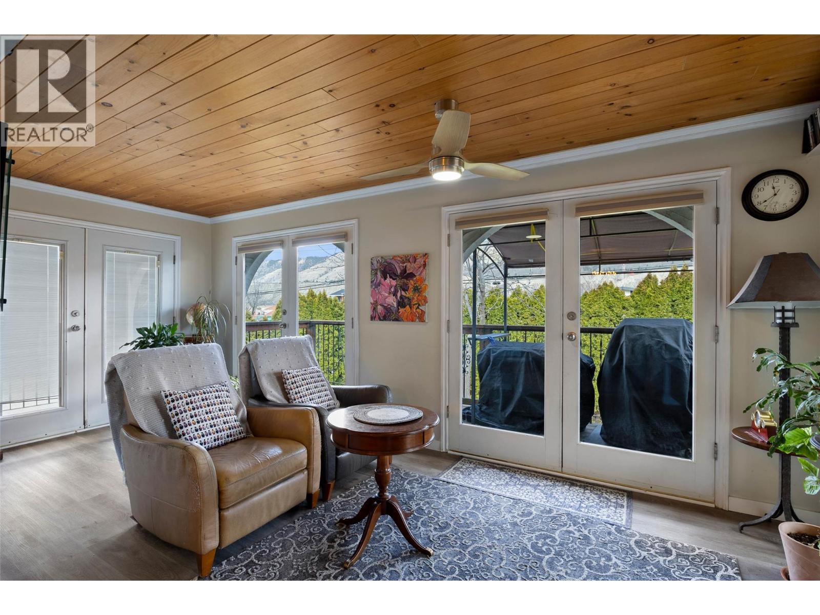 381 Mary Place, Kamloops, British Columbia  V2C 4Y5 - Photo 8 - 10384181