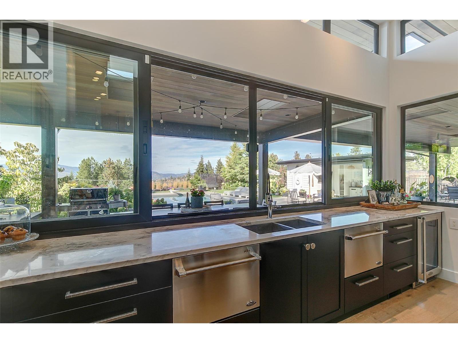 763 Barnaby Road, Kelowna, British Columbia  V1W 4N9 - Photo 18 - 10383496