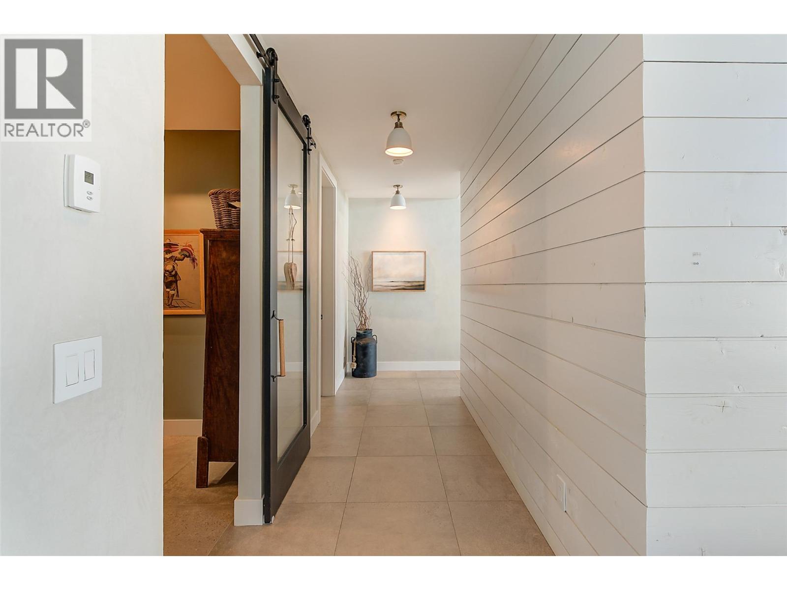 763 Barnaby Road, Kelowna, British Columbia  V1W 4N9 - Photo 8 - 10383496