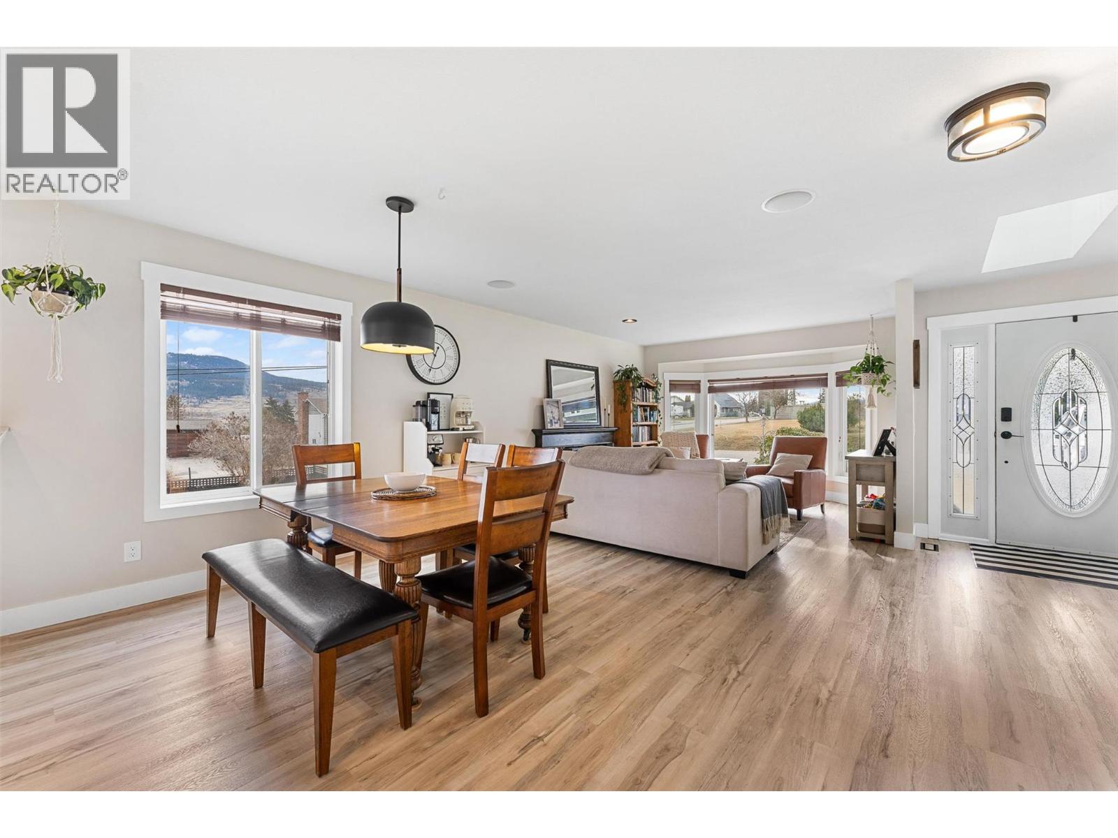 2186 Finlay Court, Lake Country, British Columbia  V1V 1J1 - Photo 9 - 10384299