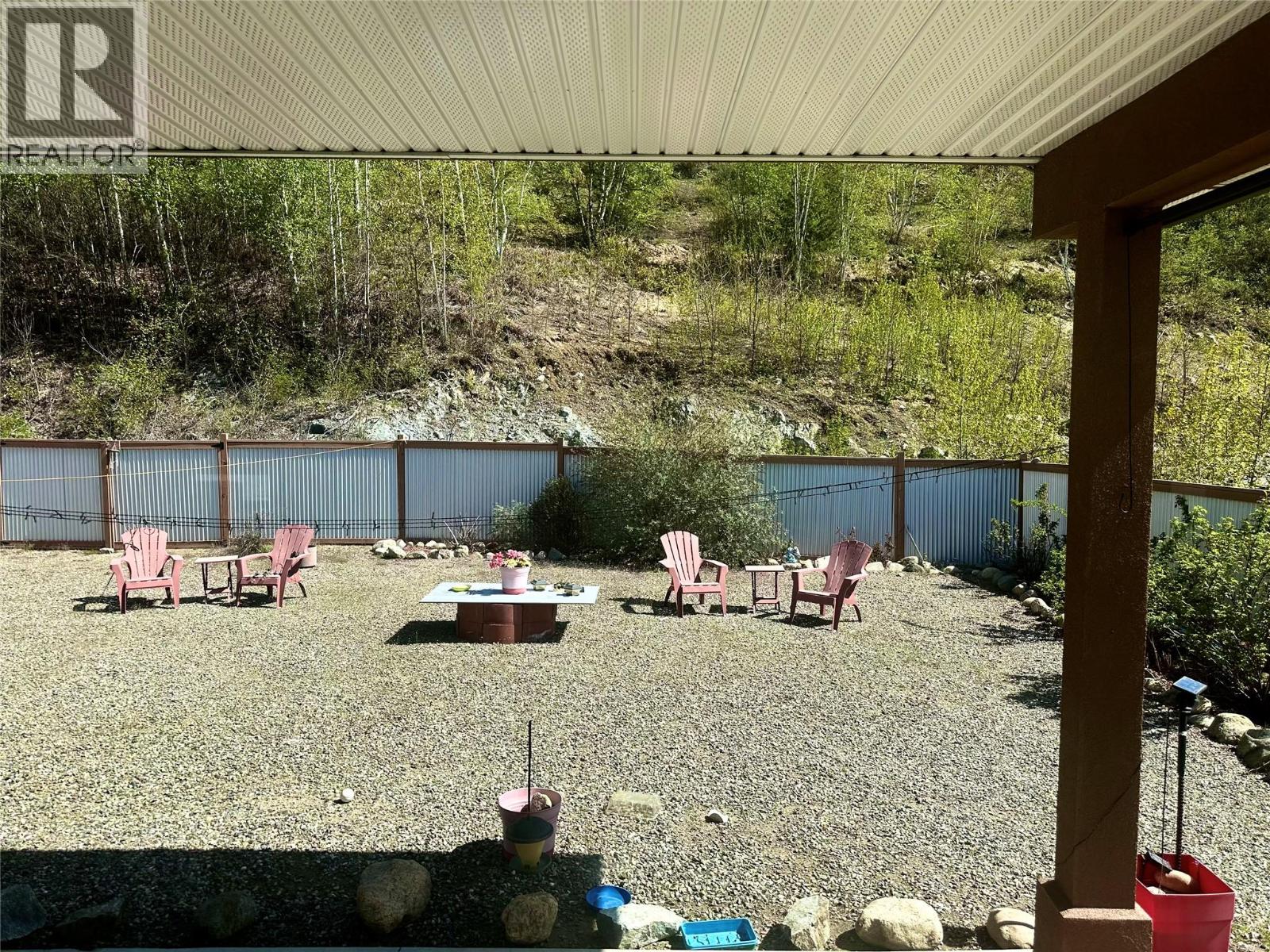 8121 Birchwood Drive, Trail, British Columbia  V1R 4Y3 - Photo 32 - 10384206