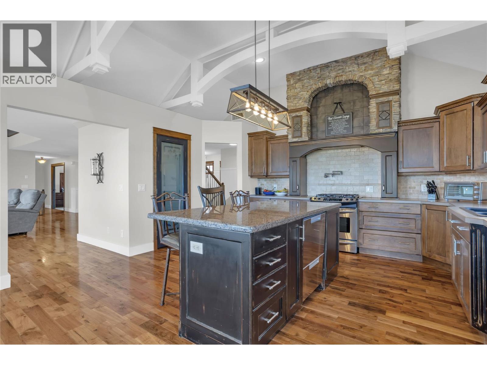 1208 Peak Point Drive, West Kelowna, British Columbia  V1Z 4A9 - Photo 17 - 10384096