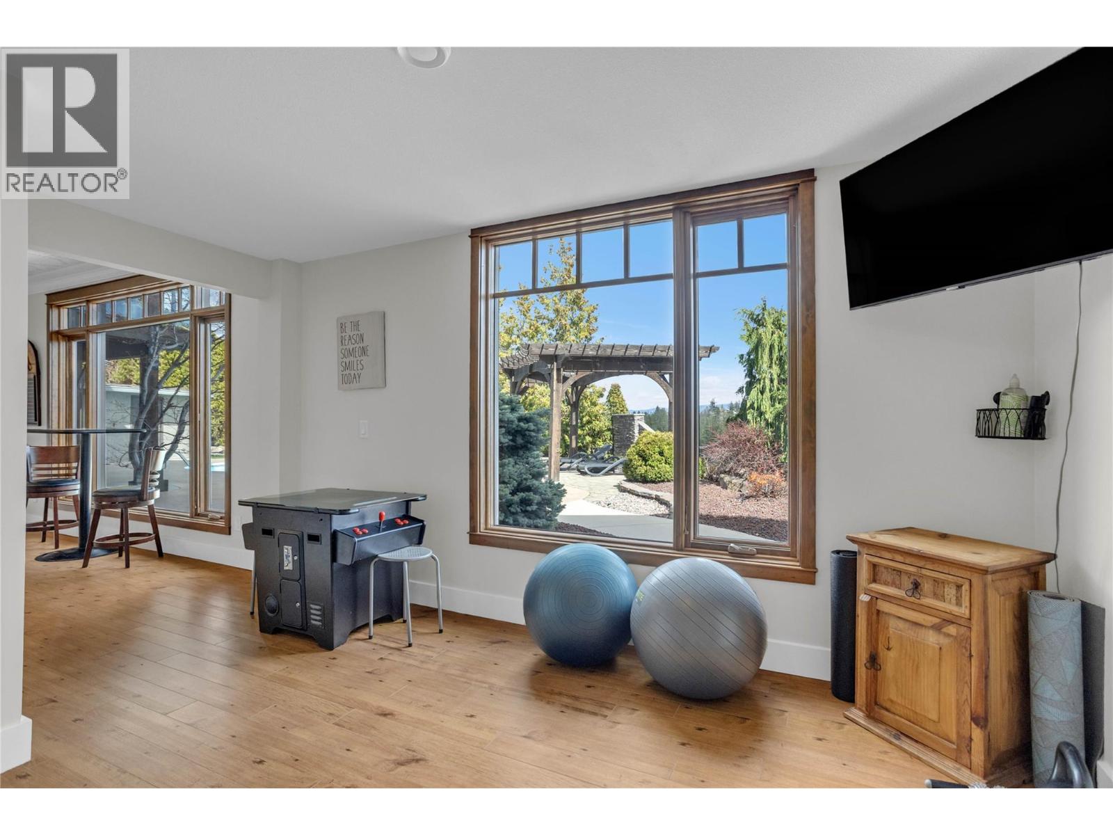 1208 Peak Point Drive, West Kelowna, British Columbia  V1Z 4A9 - Photo 48 - 10384096