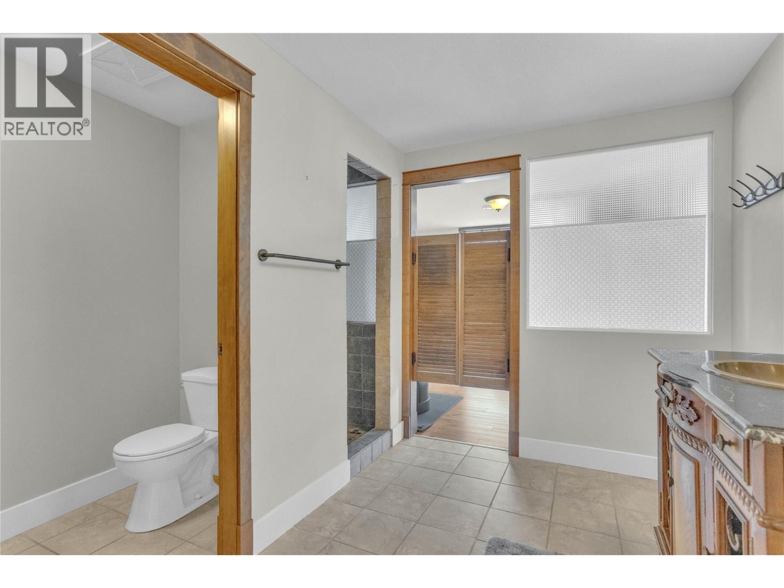 1208 Peak Point Drive, West Kelowna, British Columbia  V1Z 4A9 - Photo 49 - 10384096