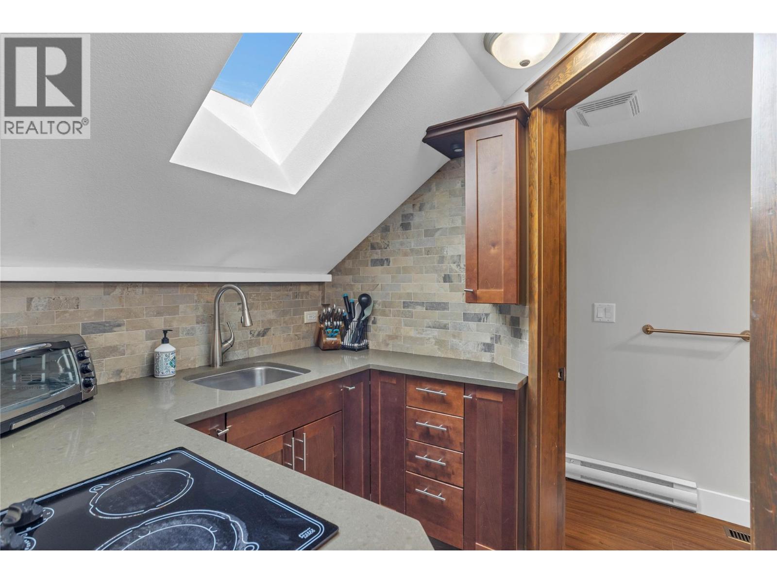 1208 Peak Point Drive, West Kelowna, British Columbia  V1Z 4A9 - Photo 56 - 10384096