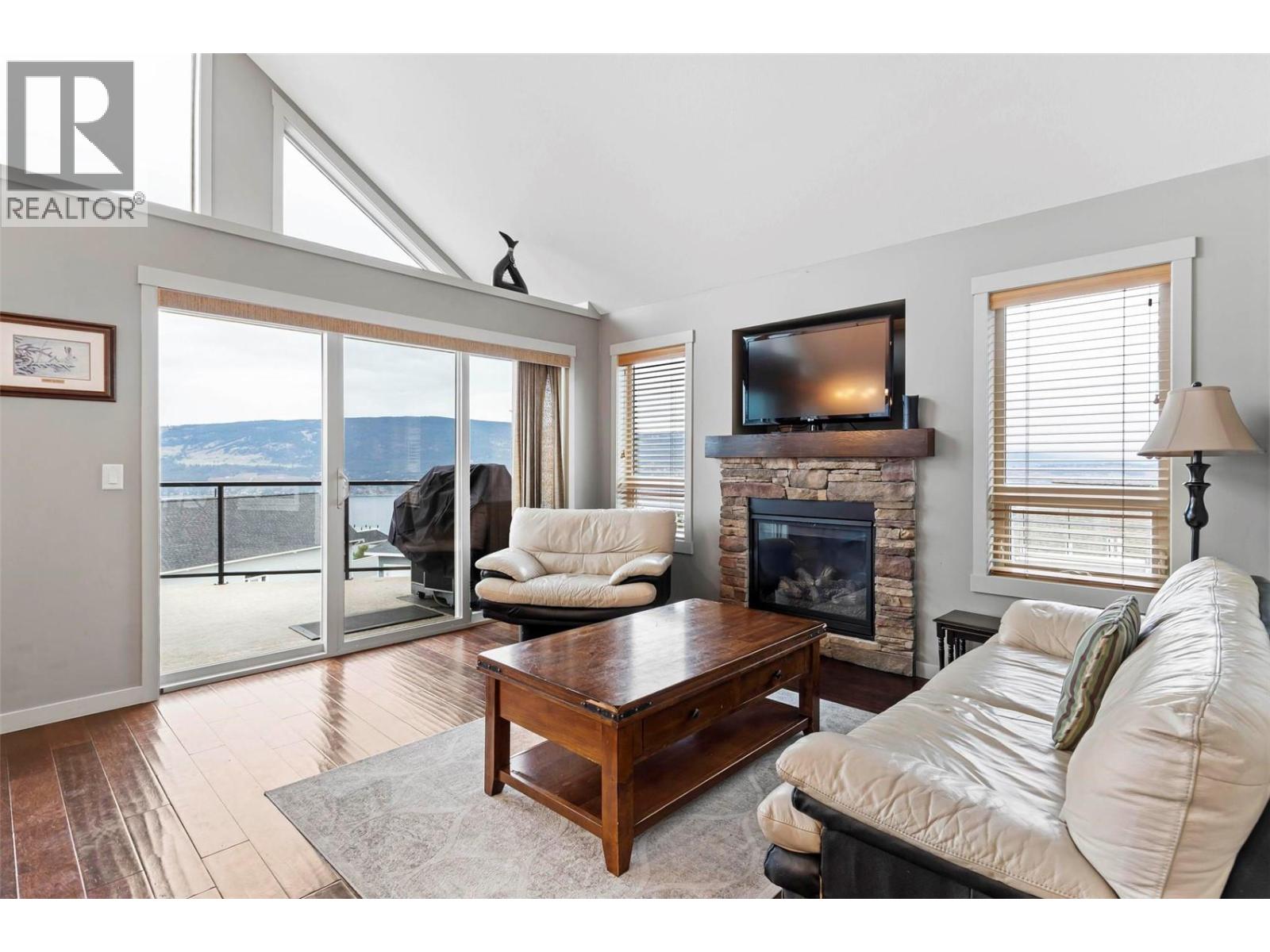 6953 Terazona Drive, Kelowna, British Columbia  V1Z 3R8 - Photo 7 - 10384094