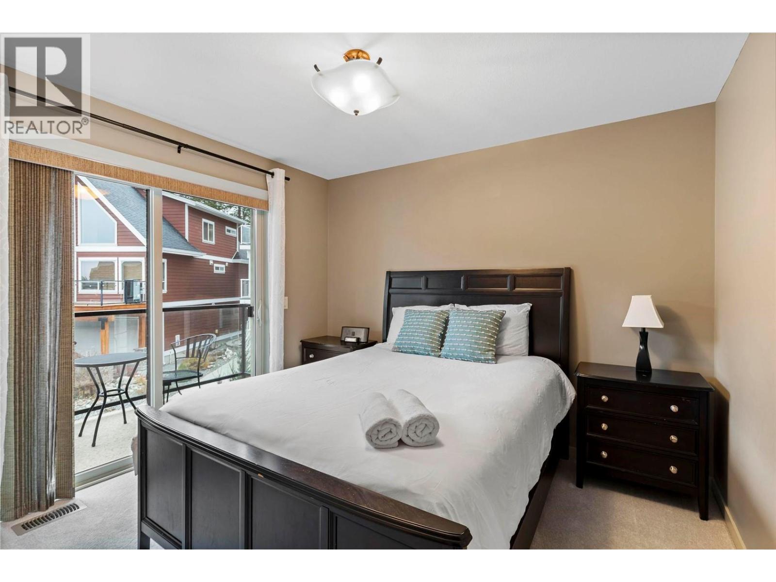 6953 Terazona Drive, Kelowna, British Columbia  V1Z 3R8 - Photo 9 - 10384094