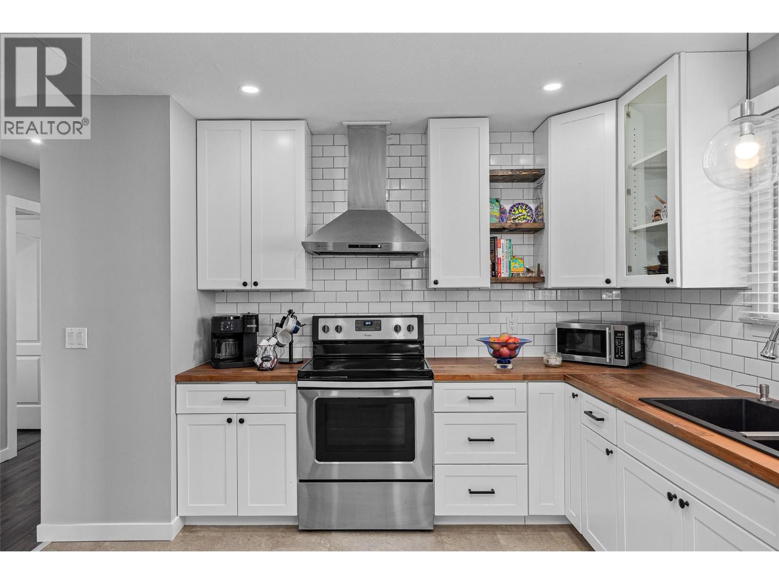 949 Grenfell Court, Kelowna, British Columbia  V1Y 8C5 - Photo 18 - 10381108