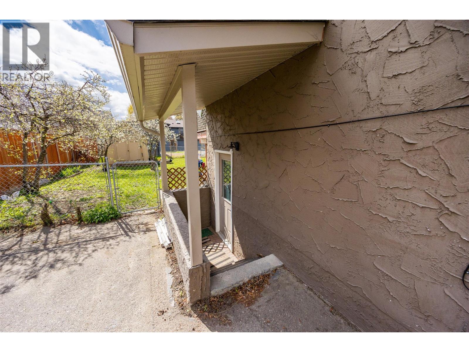 949 Grenfell Court, Kelowna, British Columbia  V1Y 8C5 - Photo 27 - 10381108