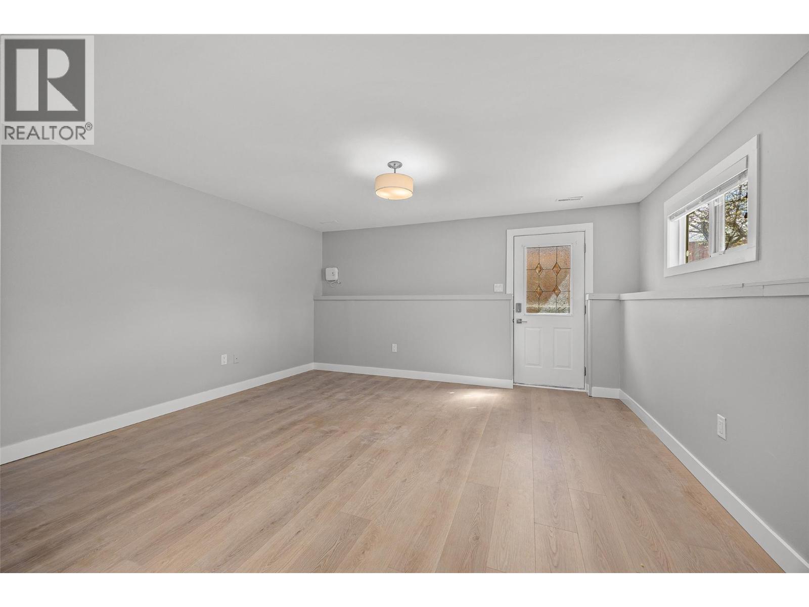 949 Grenfell Court, Kelowna, British Columbia  V1Y 8C5 - Photo 28 - 10381108