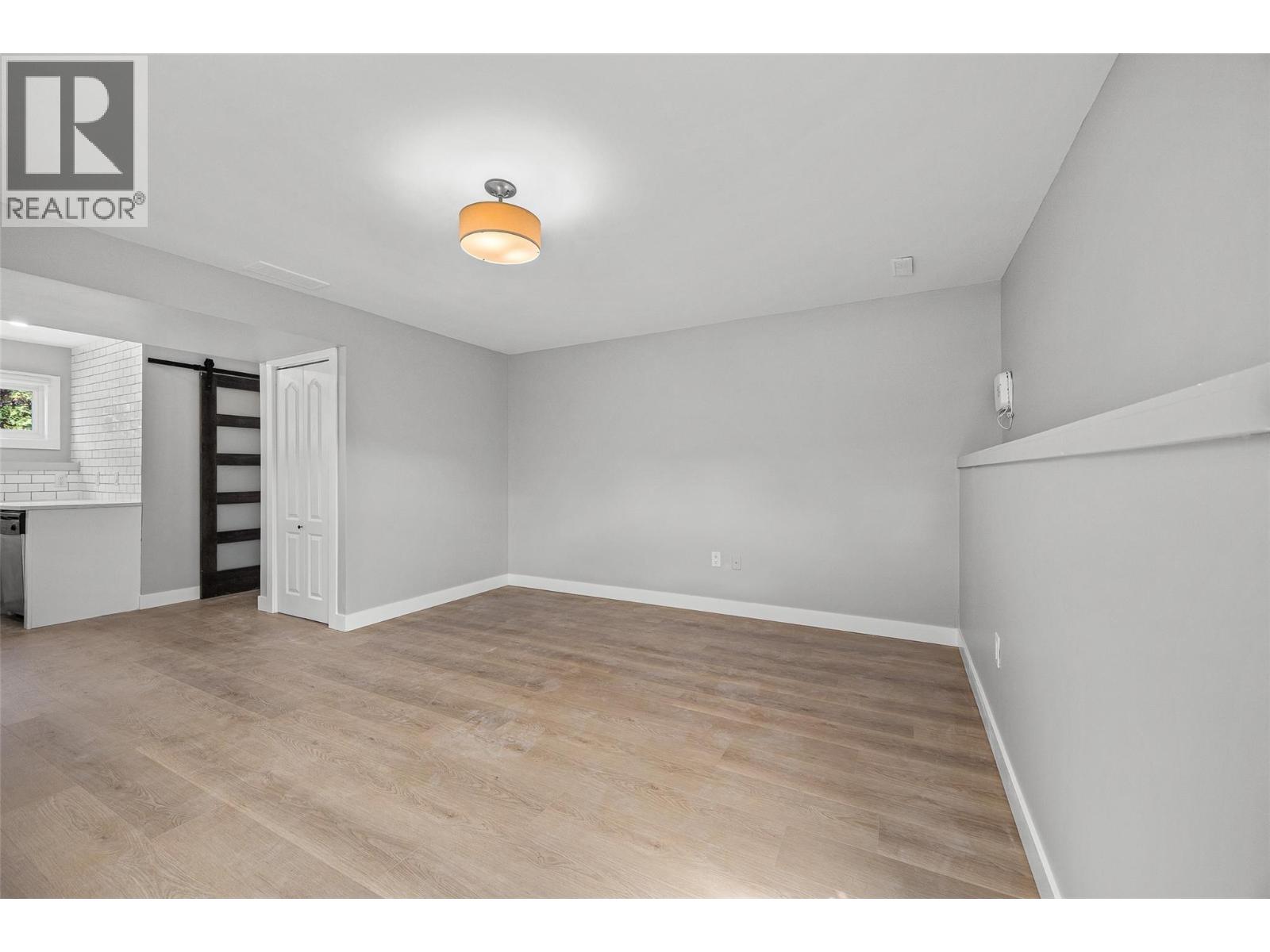 949 Grenfell Court, Kelowna, British Columbia  V1Y 8C5 - Photo 30 - 10381108