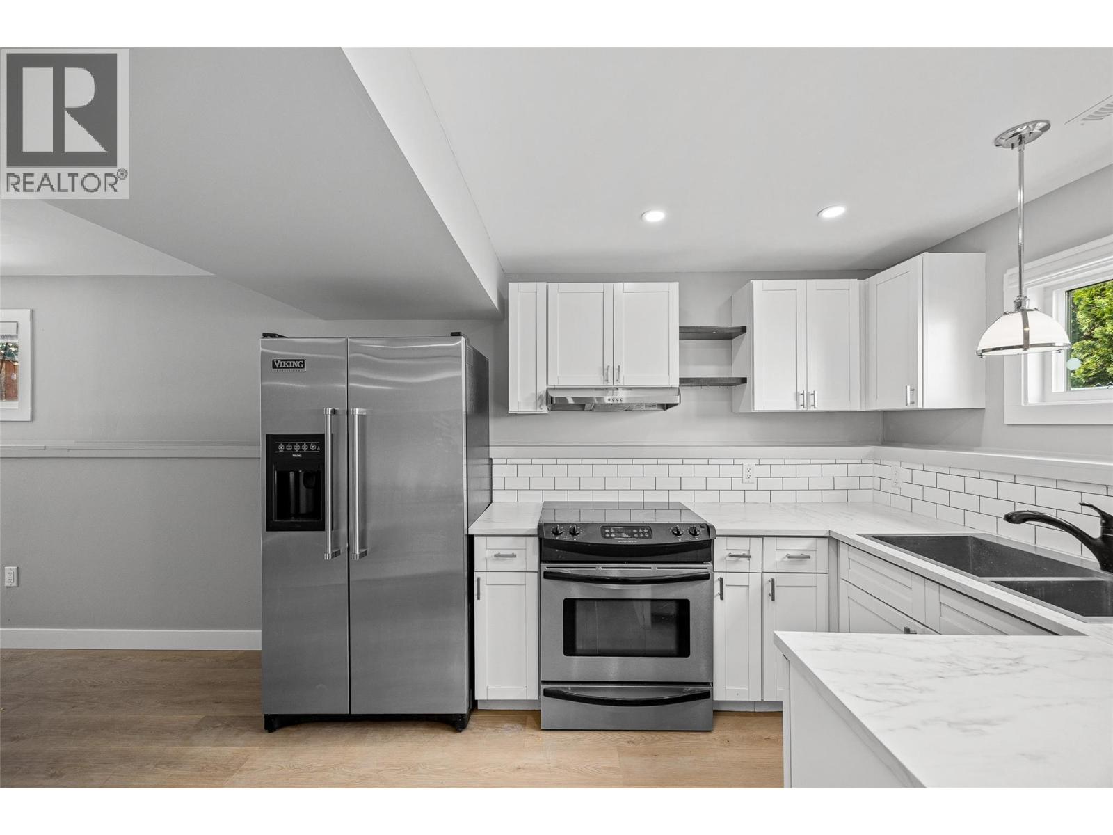 949 Grenfell Court, Kelowna, British Columbia  V1Y 8C5 - Photo 32 - 10381108