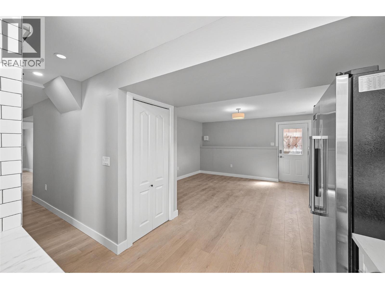 949 Grenfell Court, Kelowna, British Columbia  V1Y 8C5 - Photo 35 - 10381108