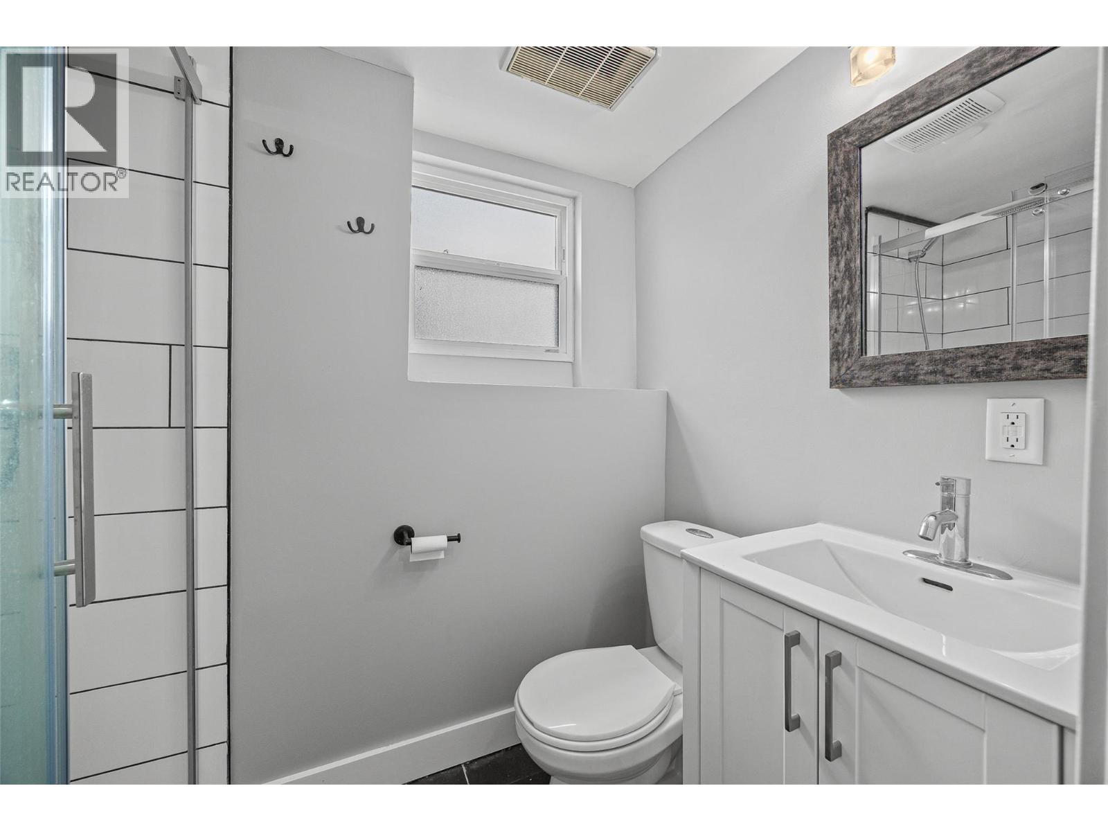 949 Grenfell Court, Kelowna, British Columbia  V1Y 8C5 - Photo 38 - 10381108