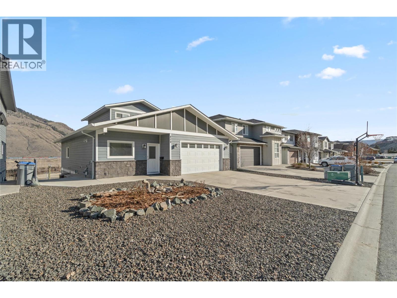 829 Woodrush Drive, Kamloops, British Columbia  V2B 0E3 - Photo 1 - 10384295