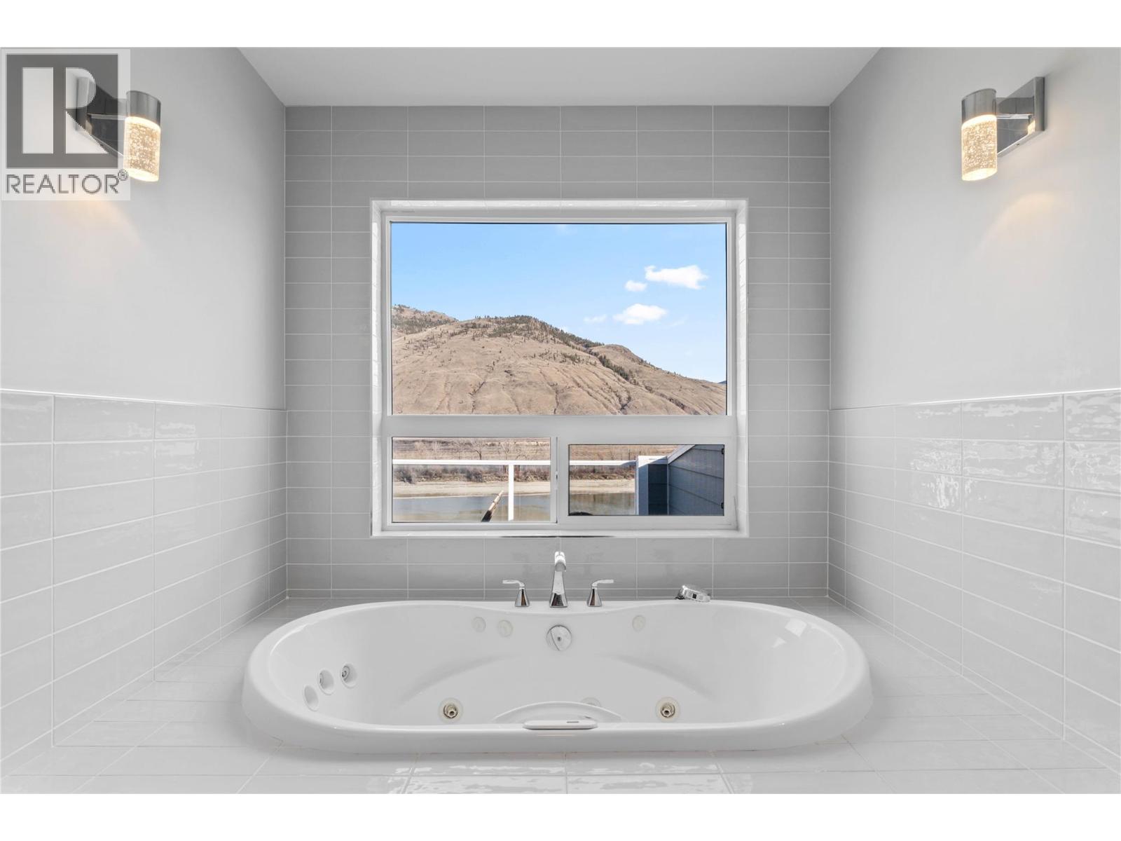 829 Woodrush Drive, Kamloops, British Columbia  V2B 0E3 - Photo 20 - 10384295