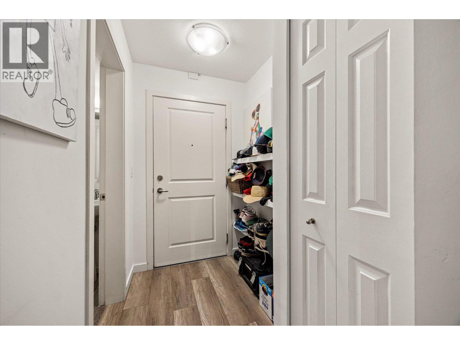 555 Yates Road Unit# 211, Kelowna, British Columbia  V1V 2V2 - Photo 3 - 10384073