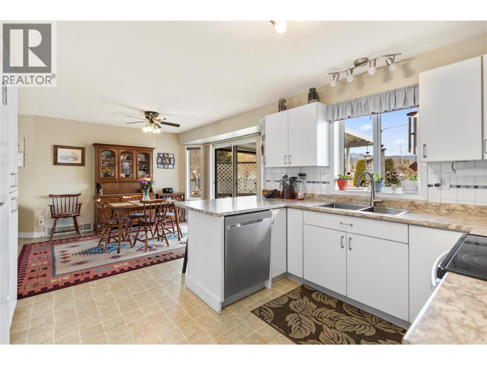 546 Oriole Way, Barriere, British Columbia  V0E 1E0 - Photo 13 - 10384067