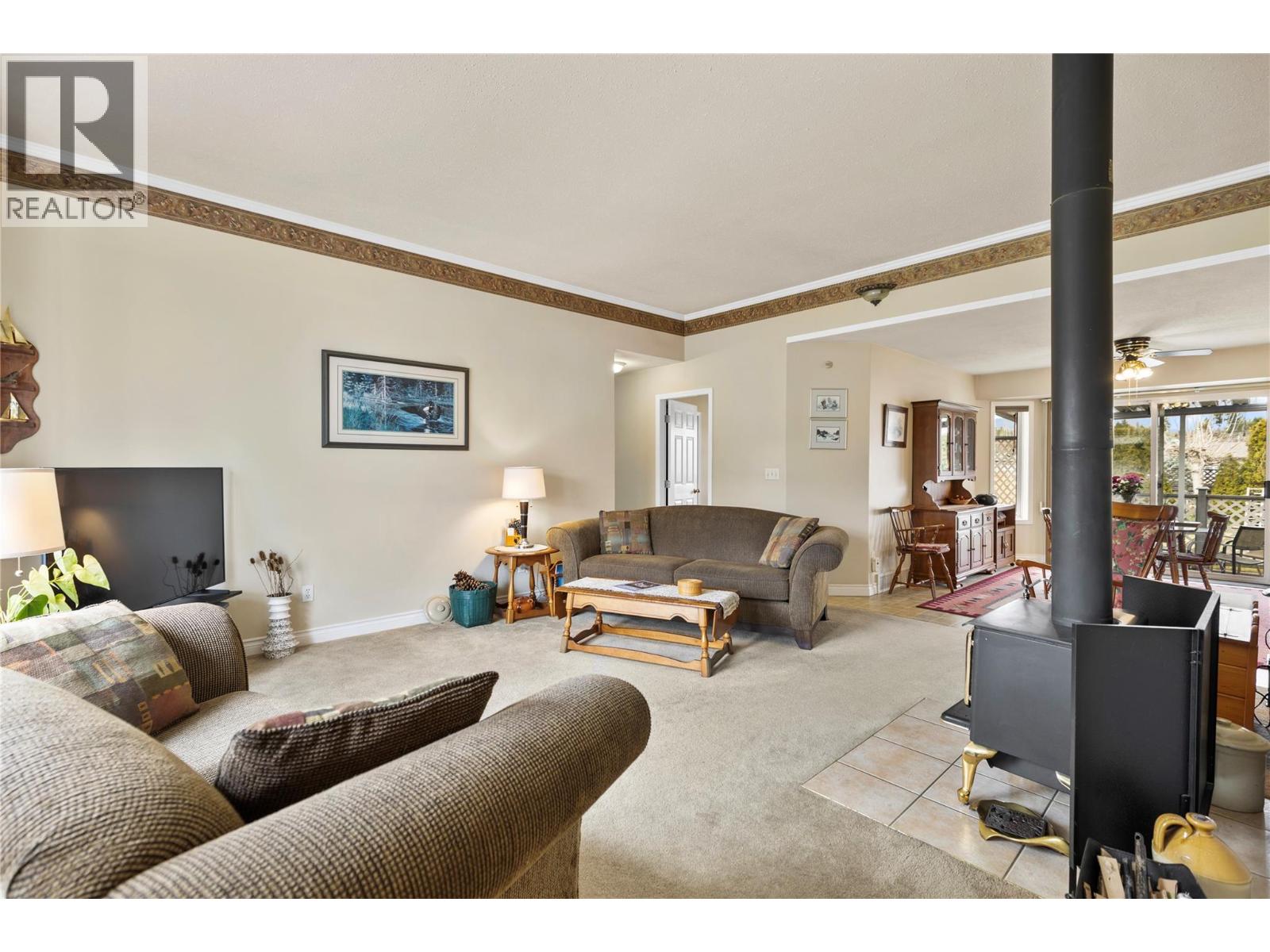 546 Oriole Way, Barriere, British Columbia  V0E 1E0 - Photo 5 - 10384067