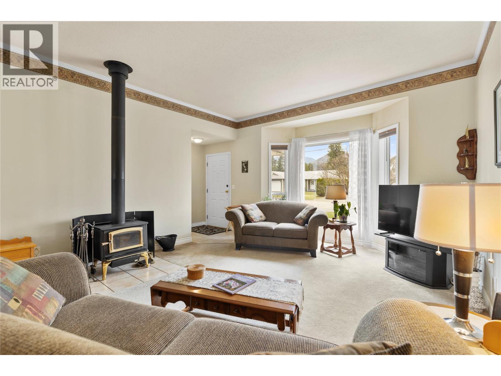 546 Oriole Way, Barriere, British Columbia  V0E 1E0 - Photo 7 - 10384067