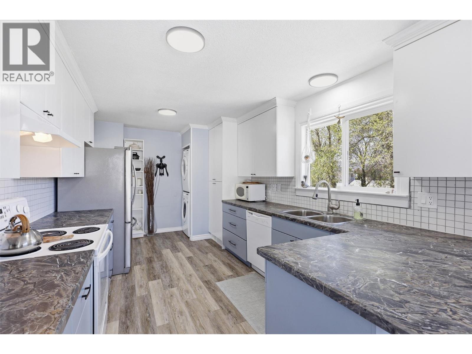 1363 Schubert Drive, Kamloops, British Columbia  V2B 2G9 - Photo 15 - 10384031