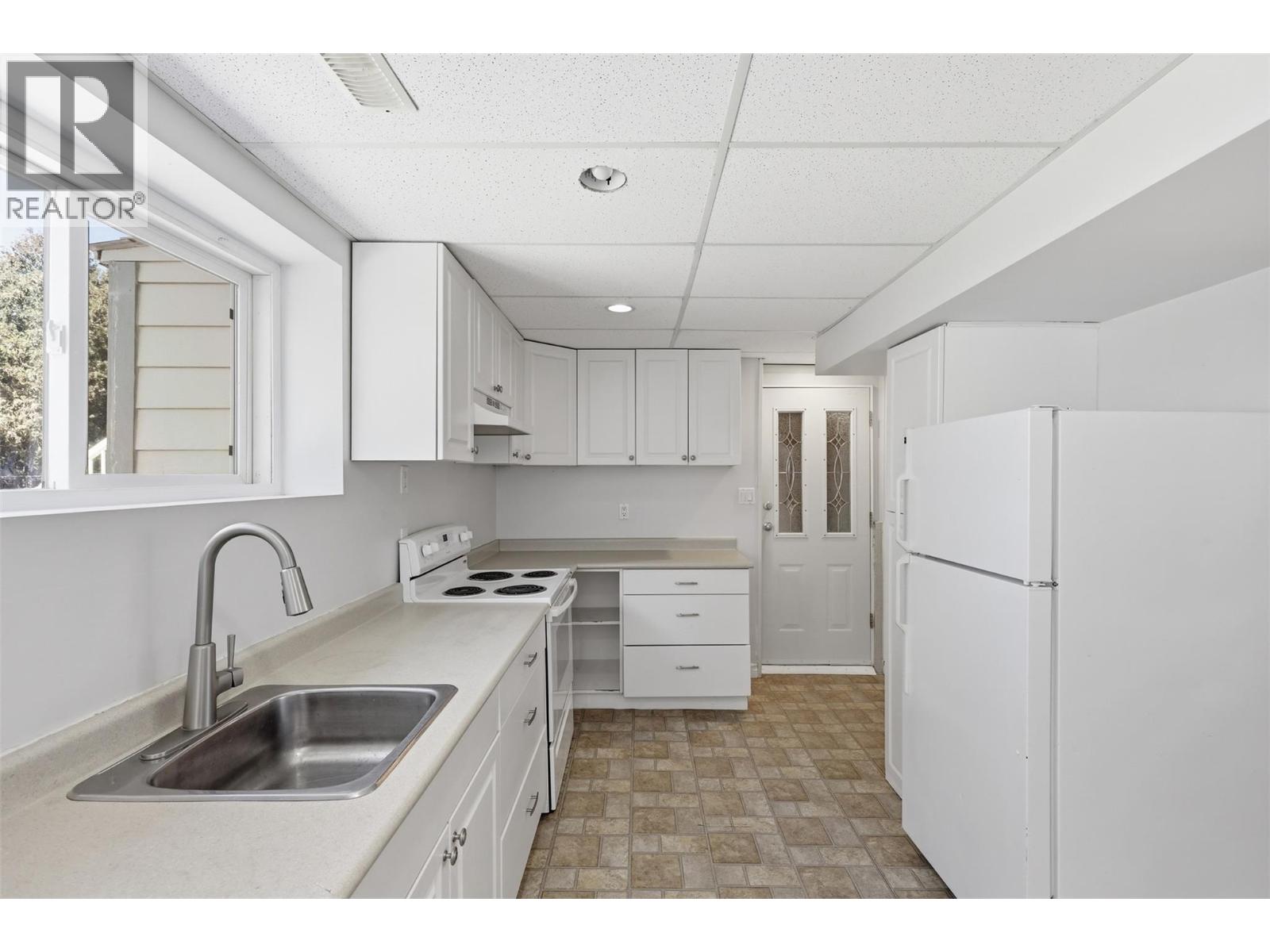 1363 Schubert Drive, Kamloops, British Columbia  V2B 2G9 - Photo 37 - 10384031