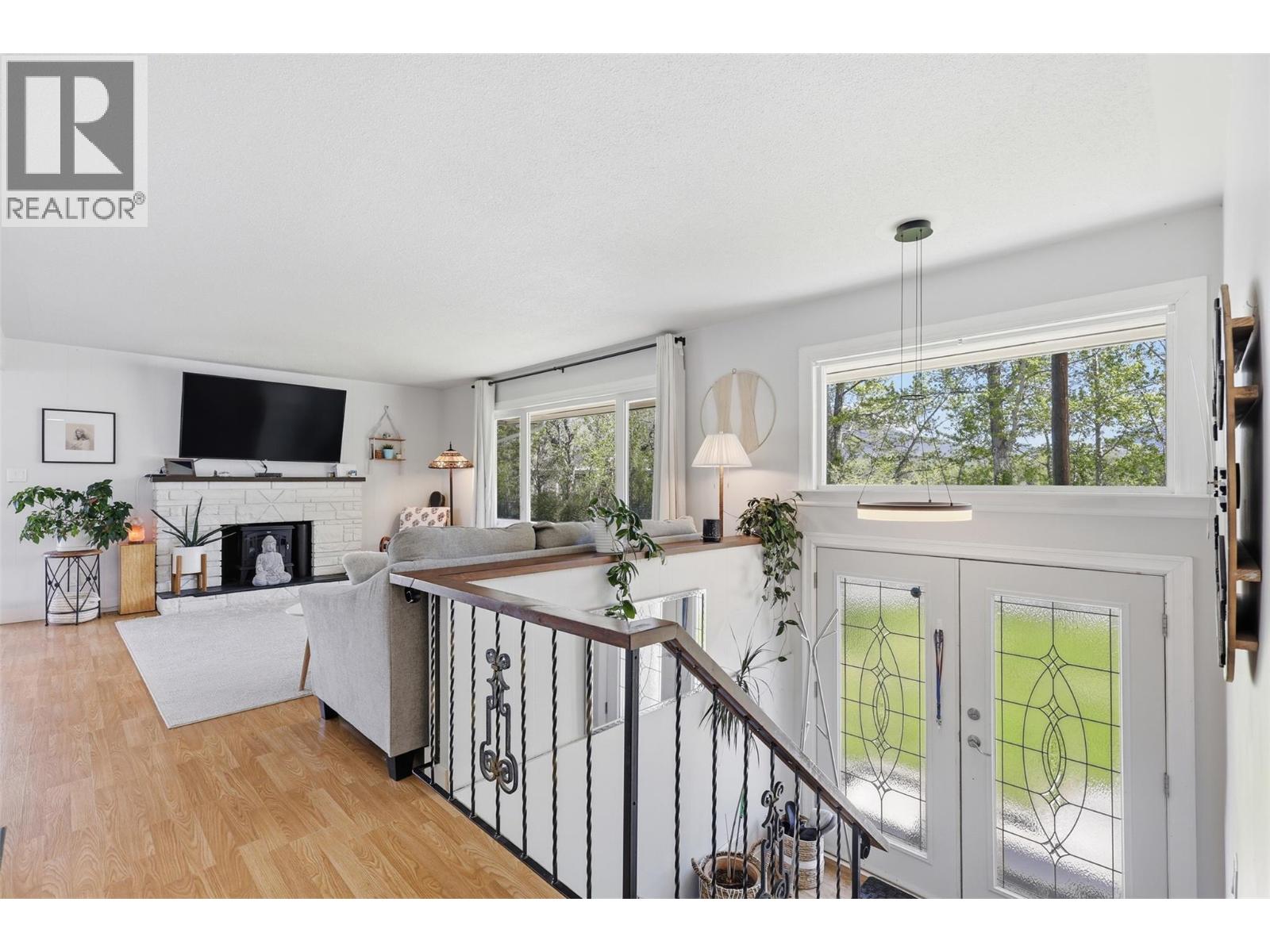 1363 Schubert Drive, Kamloops, British Columbia  V2B 2G9 - Photo 4 - 10384031