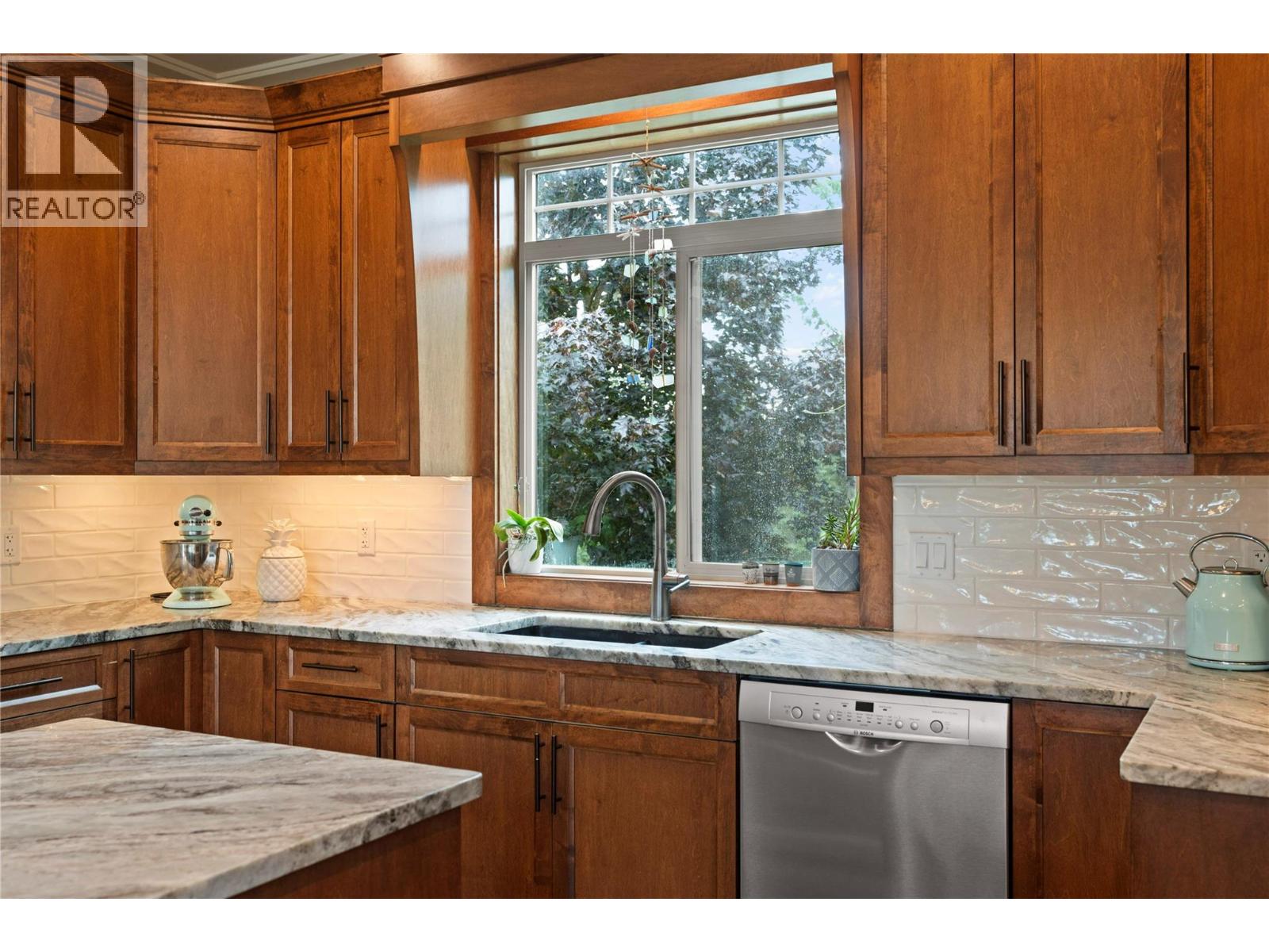 4322 Sharp Road, Spallumcheen, British Columbia  V4Y 0V6 - Photo 30 - 10383734