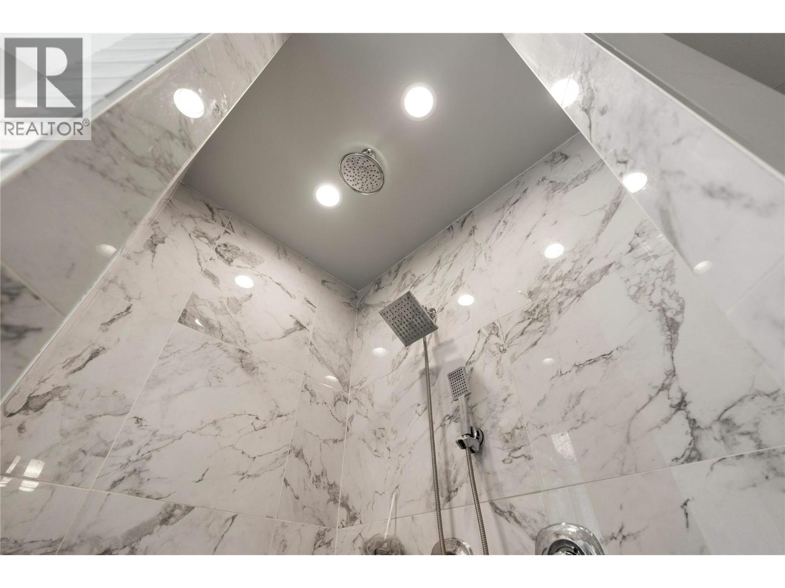 4322 Sharp Road, Spallumcheen, British Columbia  V4Y 0V6 - Photo 42 - 10383734