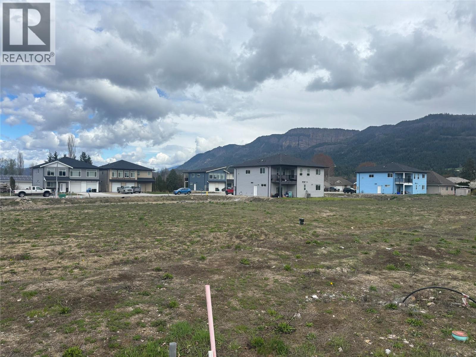 2023 Viewmount Court, Enderby, British Columbia  V0E 1V2 - Photo 8 - 10384327