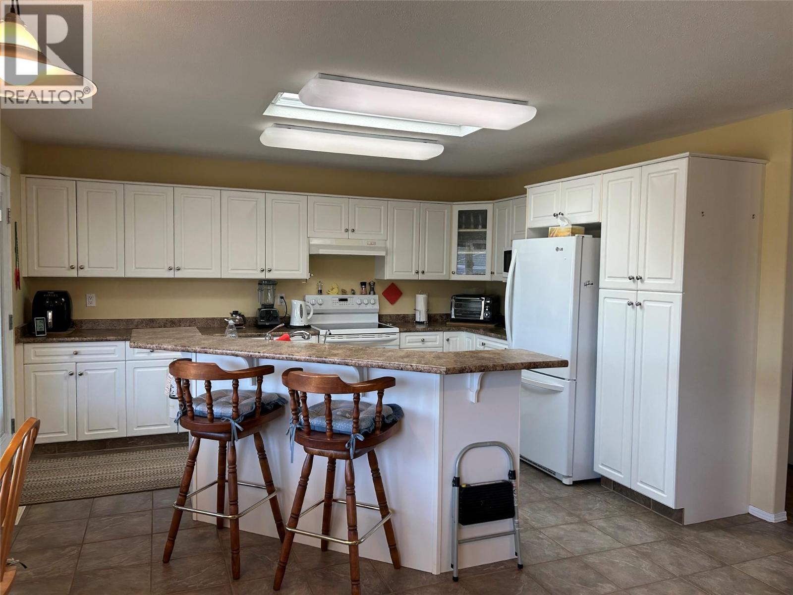 851 8 Avenue, Vernon, British Columbia  V1H 1Z1 - Photo 8 - 10382850