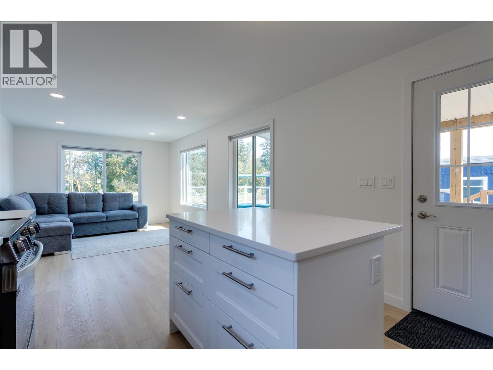 6711 Hwy 97 South Highway Unit# 5, Peachland, British Columbia  V0H 1X9 - Photo 10 - 10384225