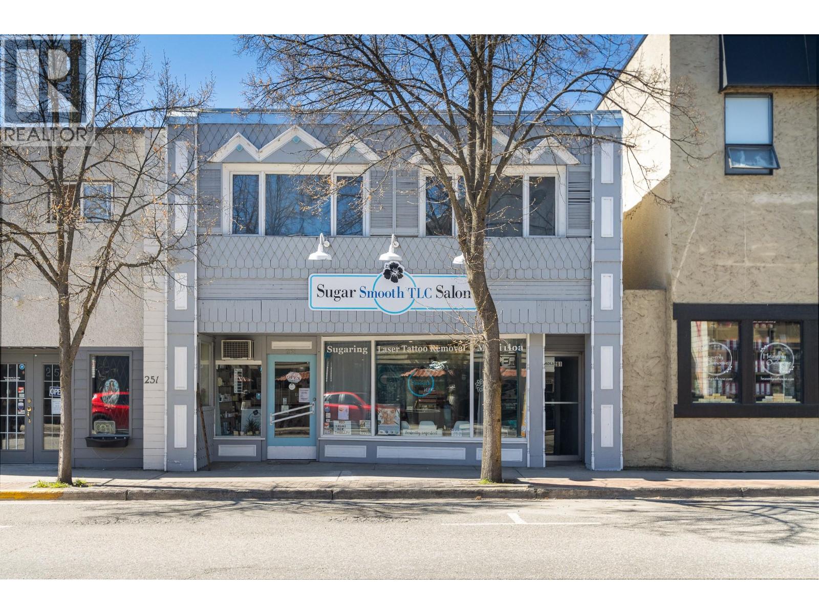 261 Alexander Street, Salmon Arm, British Columbia  V1E 4N3 - Photo 1 - 10384105