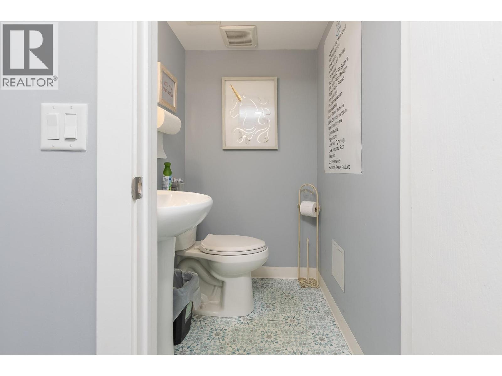 261 Alexander Street, Salmon Arm, British Columbia  V1E 4N3 - Photo 13 - 10384105