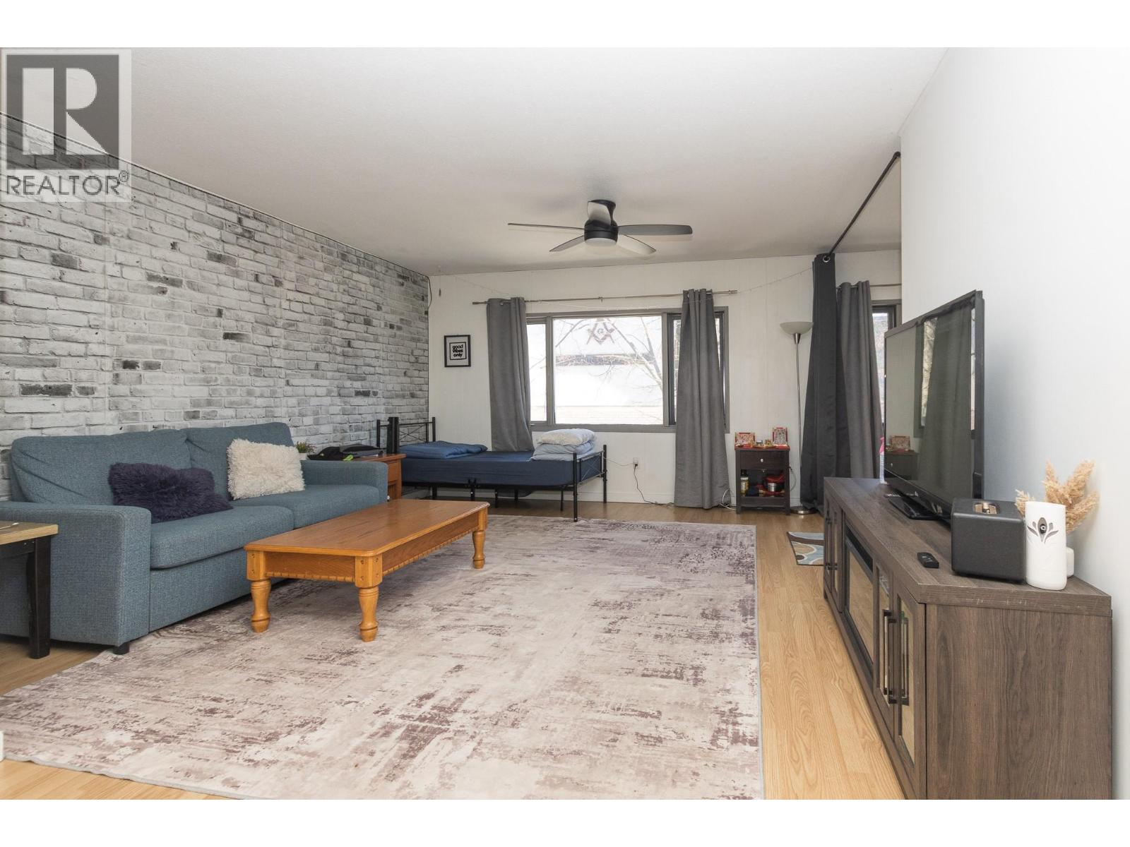 261 Alexander Street, Salmon Arm, British Columbia  V1E 4N3 - Photo 15 - 10384105